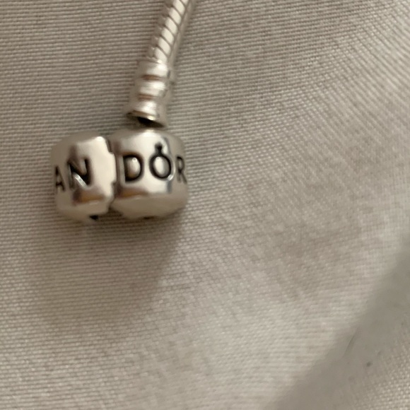 Meet your Posher, Jennifer - Picture 4 of 4